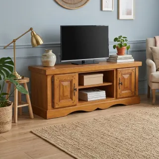 Meuble TV en chêne clair La Bresse dans salon