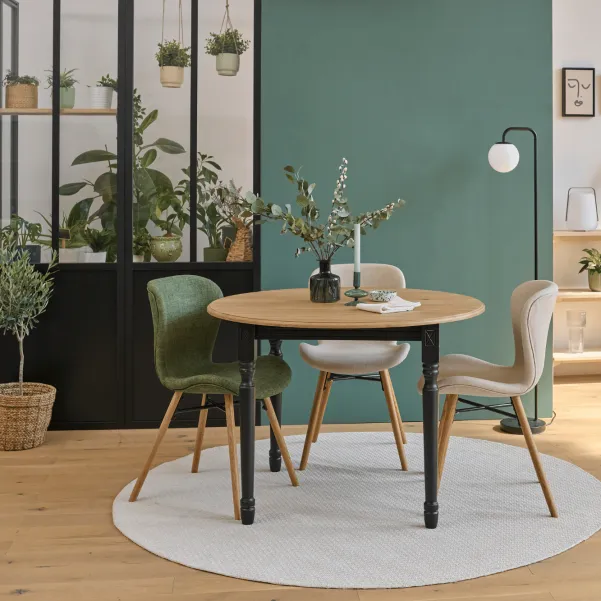 Table extensible ronde en chêne massif : style épuré | Hellin
