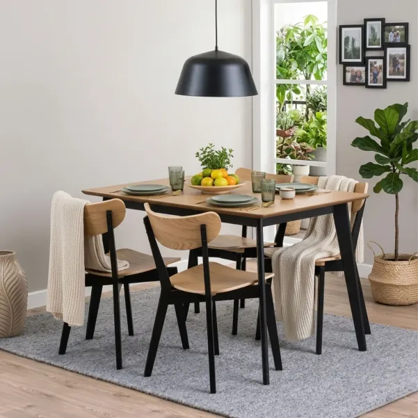 Table à manger rectangulaire en bois : 4 à 6 personnes | Hellin