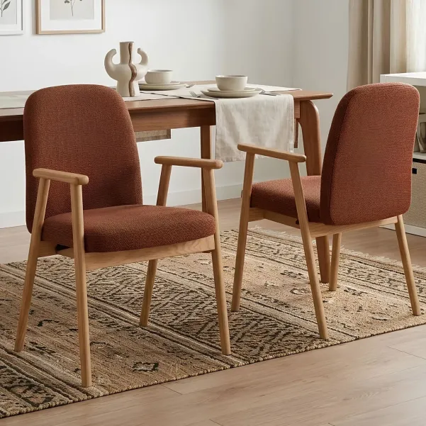 Chaises scandinaves en tissu terracotta et chêne (lot de 2) ALVINA - HELLIN